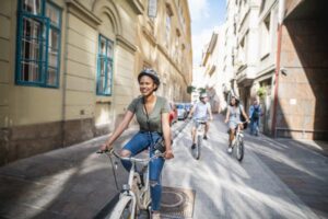 Read more about the article Top tips for getting around both sides of Budapest